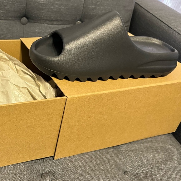Yeezy Other - Yeezy Slide “Onxy”